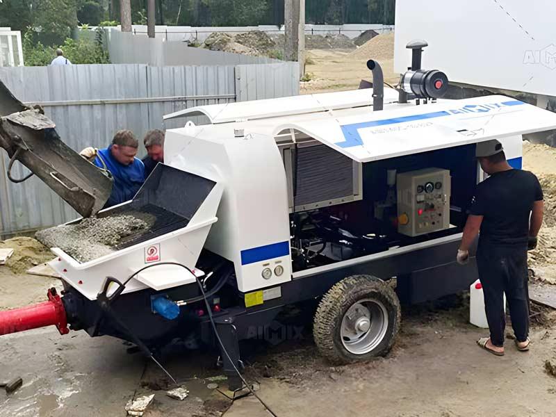 Diesel concrete trailer pump